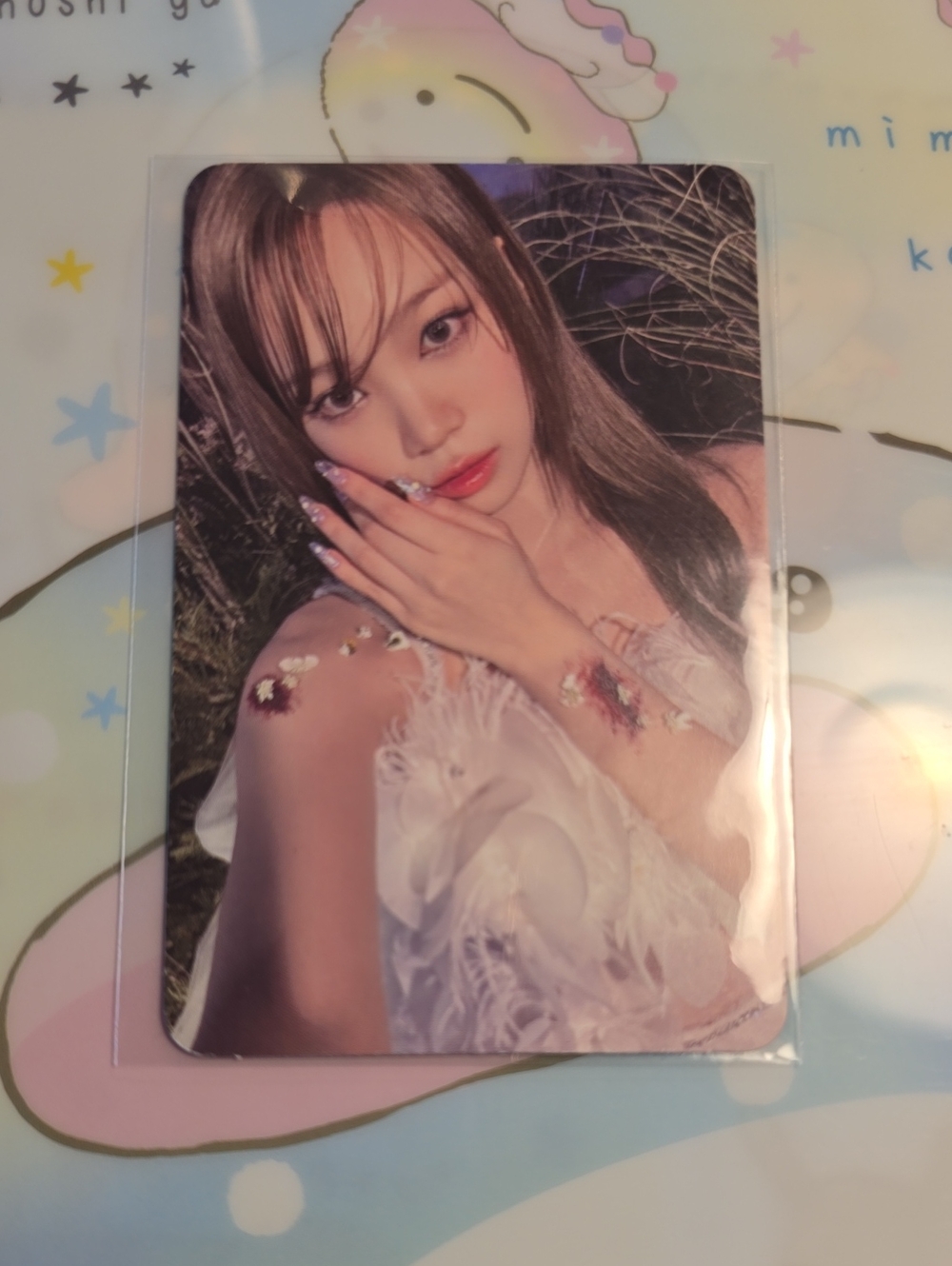 Official Kim Chaewon photocard from the LE SSERAFIM Album "EASY" (Lotus Ver)♡